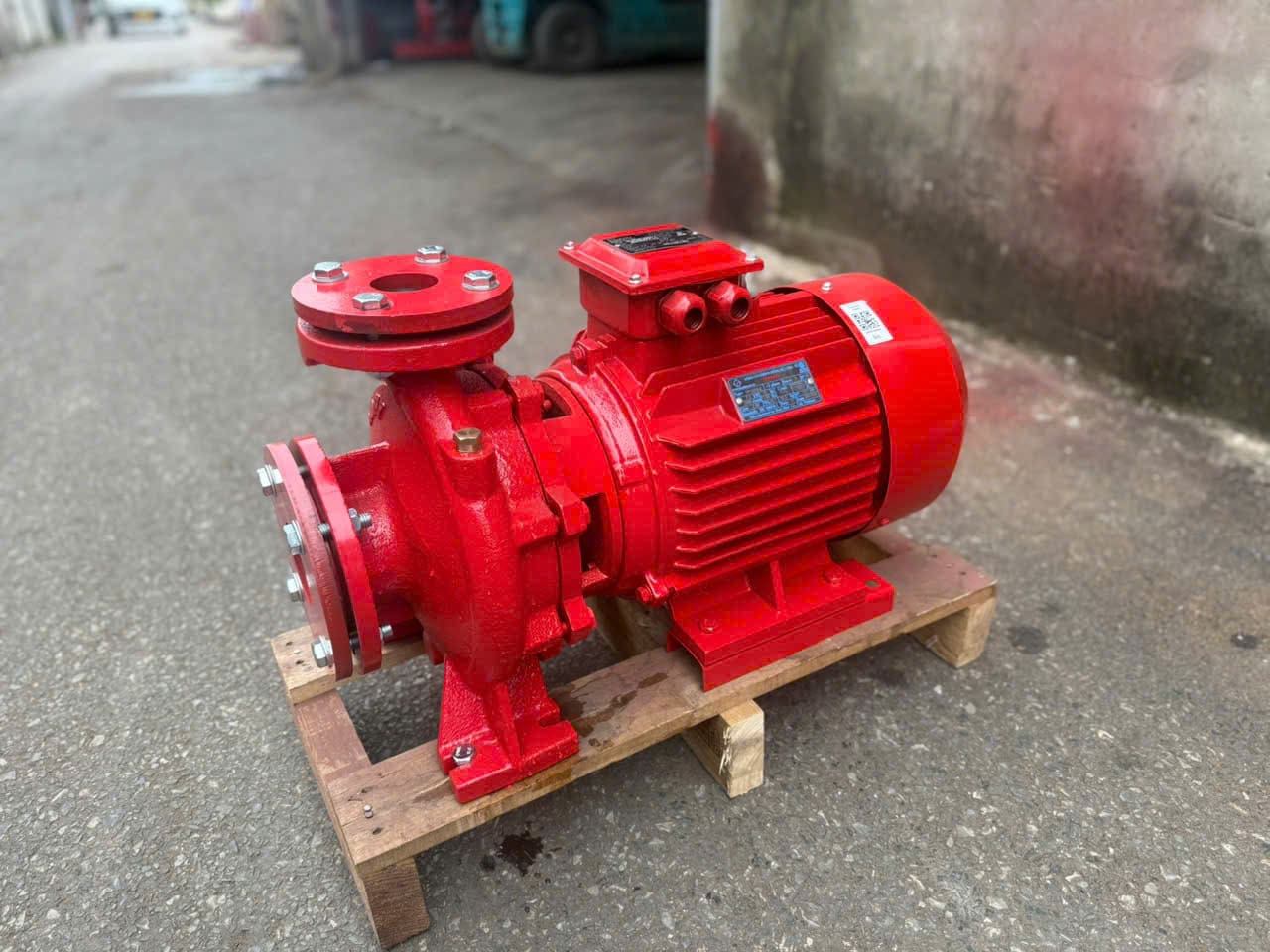 Máy bơm ly tâm trục ngang đầu liền VNPY HL(R)40-200/7.5 7.5kW